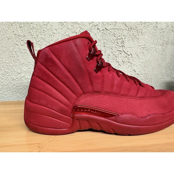Jordan 12 Retro Gym Red (2018) - Size 10.5 ( 130690-601 ) - Picture 2 of 10
